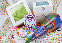 How to Spin a Funfetti Birthday Cake Inspired Yarn. August 2018 Fiber Club Unboxing and Tutorial